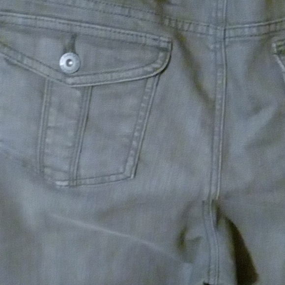 Liz Claiborne Size 14 Stretch Chelsea Jeans Rock Wash - Picture 5 of 10